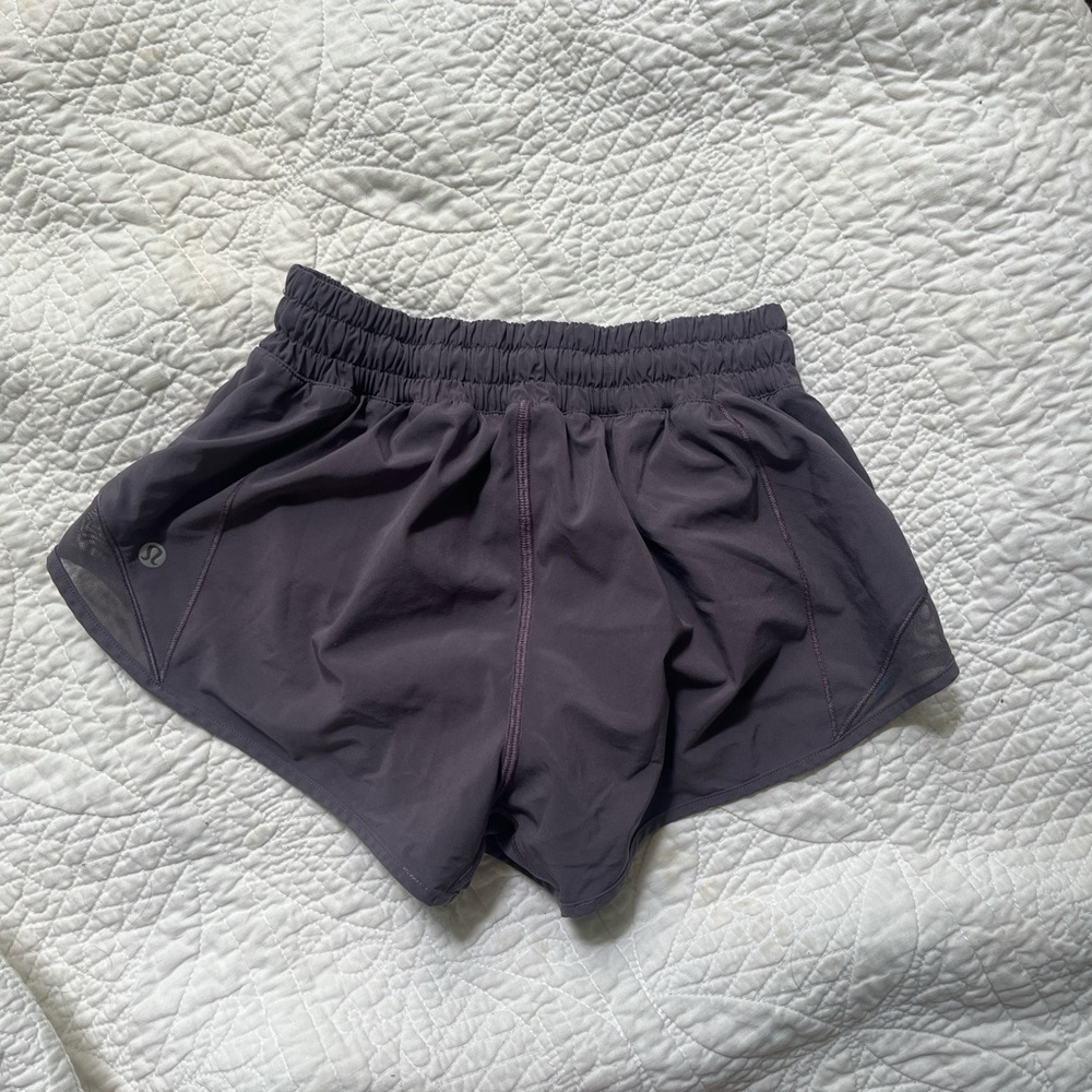 Lululemon muave hotty hot shorts size 4